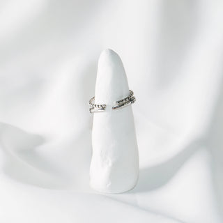 Vintage Cat's Eye Stone Flower Ring Set in Sterling Silver