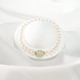 Freshwater Pearl & Jade Beaded Bracelet – Elegant Minimalist