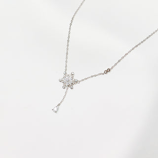 925 Sterling Silver Snowflake Lariat Necklace with Cubic Zirconia