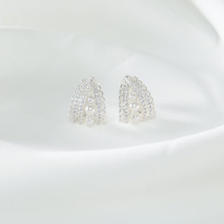 Lace Wave Pearl Stud Earrings S925 Silver