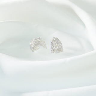 Lace Wave Pearl Stud Earrings S925 Silver