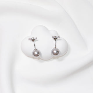 Silver Bar Pearl Drop Earrings – Minimalist Grey Pearl Dangle Studs, Elegant Balance Beam Design