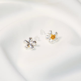 Sterling Silver Stud Daisy Flower Stud Earrings with Gold Centre
