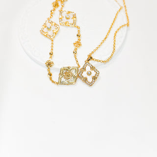 Gold-Plated Clover Mother of Pearl Necklace & Bracelet Set