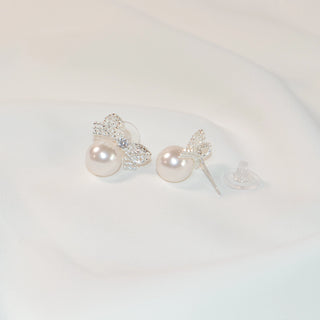 Blush Pink Pearl Bow Necklace & Stud Earrings | Prue White