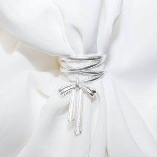 Matte Silver Ribbon Ring – Elegant Adjustable