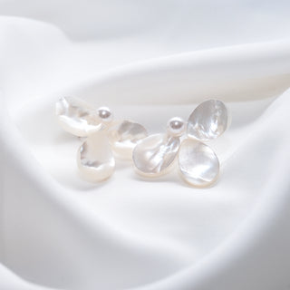 Flower Pear with 925 Silver Posts